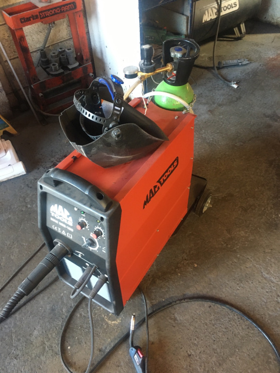 Workshop welding equipment used by DB Autocare